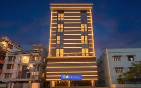 Fabhotel Eros 211 - Nr Sreebhumi